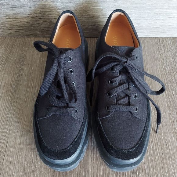 Vionic Black Chunky Sole Sneakers - Picture 3 of 10